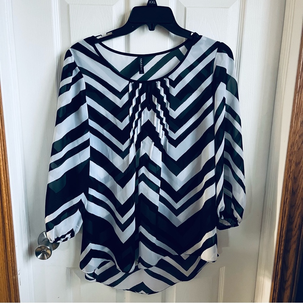 Massini Chevron Blouse - Black, White, and Green